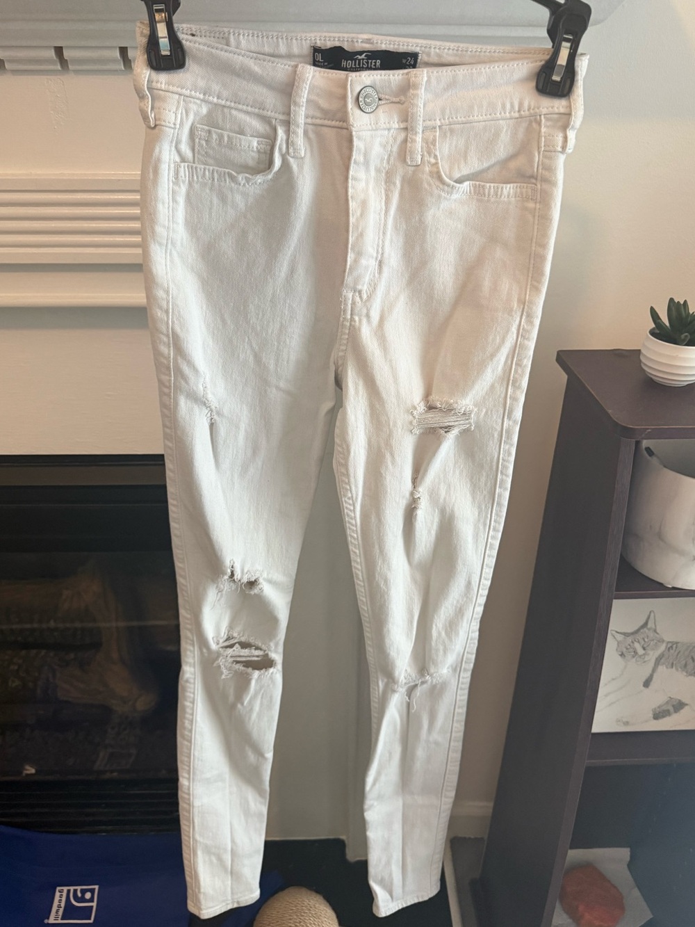 Hollister White Ripped Skinny Jeans